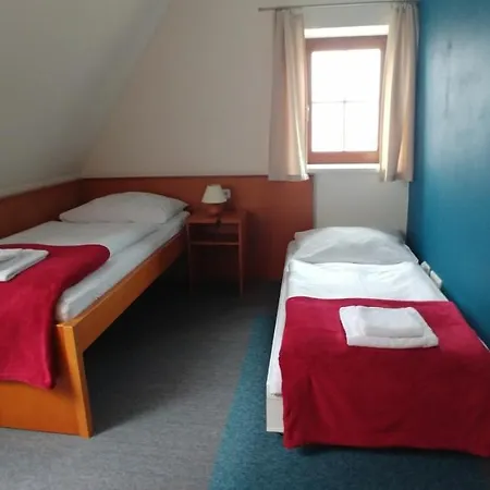 Kramarova Chata Hotel *